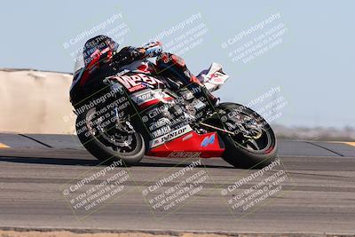 media/Oct-20-2024-CVMA (Sun) [[d4a3dff211]]/Race 16-Formula Middleweight/